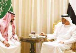 نائب وزیر الدفاع السعودي الشیخ الأمیر خالد بن سلمان یلتقي ولي عھد أبوظھبي الشیخ محمد بن زاید