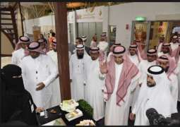 محافظ مؤسسة الحبوب يفتتح المعرض السعودي الدولي الرابع للمخبوزات والمعجنات