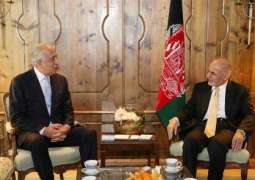 المبعوث الأمریکي لأفغانستان خلیل زلمي زاد یلتقي الرئیس الأفغاني أشرف غني