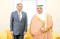 السفیر الھندي لدي بحرین یلتقي مستشار رئیس الوزراء البحریني سلمان بن خلیفة آل خلیفة