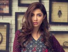 Mahira Khan becomes top Instagram personality in film industry