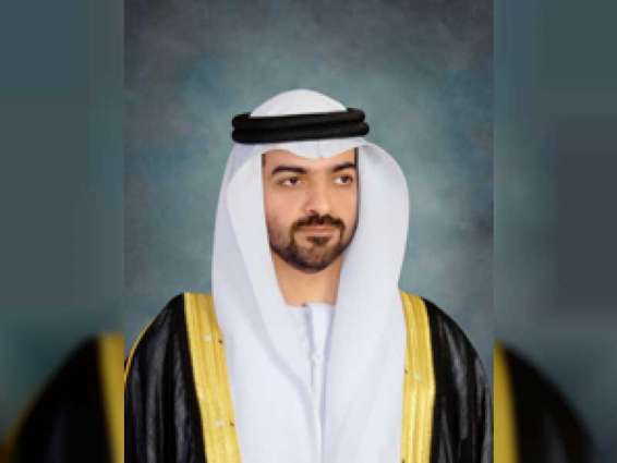 جامعة خليفة تمنح الدكتوراه الفخرية لهزاع المنصوري أول رائد فضاء إماراتي
