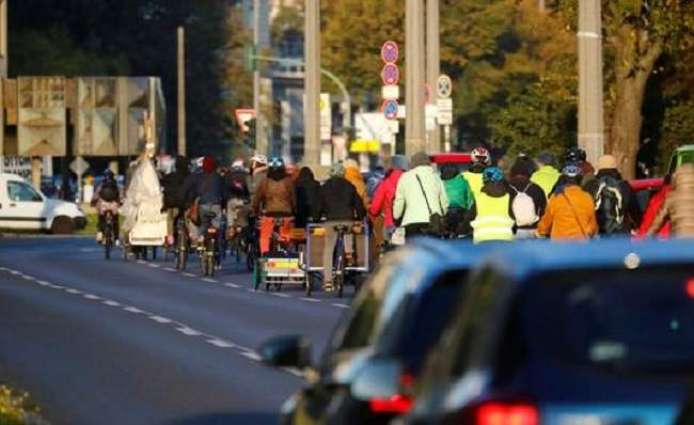 Environmental Activists Block Traffic on Large Squares in Central Berlin - Police