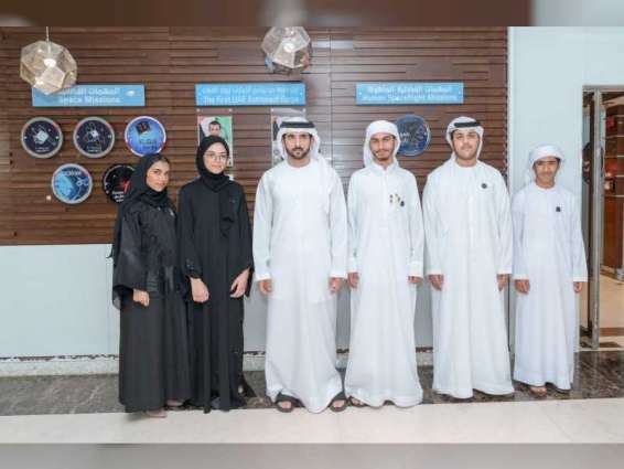 Hamdan bin Mohammed receives UAE team participating in FIRST Global DXB Challenge