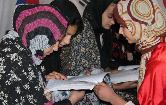 Training of Afghan refugee teachers completed