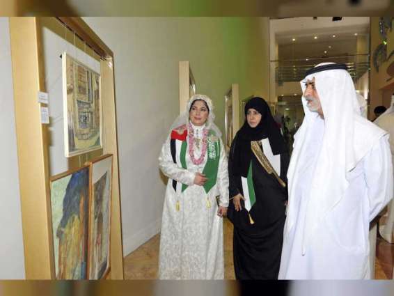 نهيان بن مبارك يفتتح معرض "طيبة الطيبة - التسامح المديني" في أبوظبي