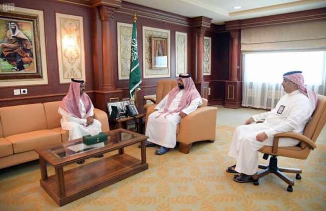 سمو الأمير محمد بن عبدالعزيز يستقبل مدير عام صحة جازان