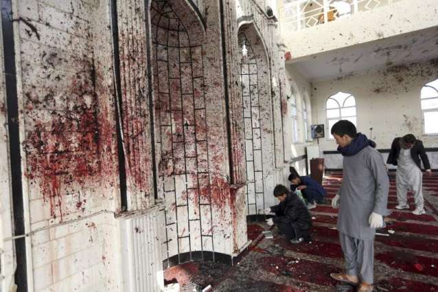 مصرع 62 شخصا و اصابة عشرات آخرین اثر الانفجار داخل المسجد في شمال أفغانستان