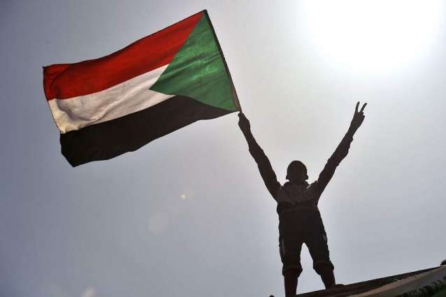 Sudanese Transitional Gov't, People's Liberation Movement Sign Peace Talks Plan