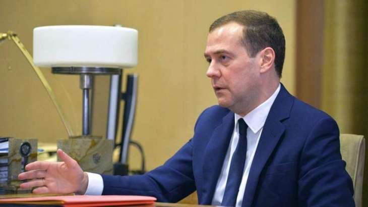 Russia's Medvedev Calls Netanyahu to Wish Him Happy 70th Birthday, Discuss Bilateral Ties