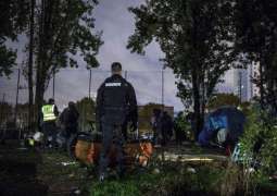 French Police Remove Over 1,600 Irregular Migrants From Makeshift Camps in Paris