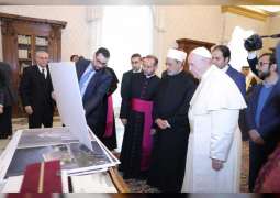 "العليا للأخوة الإنسانية" تلتقي البابا فرانسيس وشيخ الأزهر وتعلن انضمام إيرينا بوكوفا إلى عضويتها