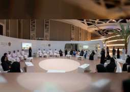 حكومة الإمارات تناقش خطتها العشرية مع مختلف فئات المجتمع قبل اعتمادها في الاجتماعات السنوية