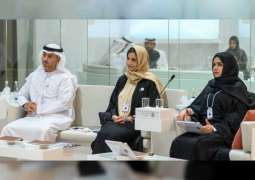 حكومة الإمارات تبحث تطوير مبادرات لتقدير وتمكين المعلم