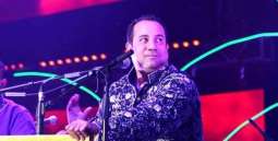 Rahat Fateh Ali becomes first Asian singer to receive Wembley Arena Award
