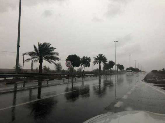 Abu Dhabi Police urge careful driving during severe weather
