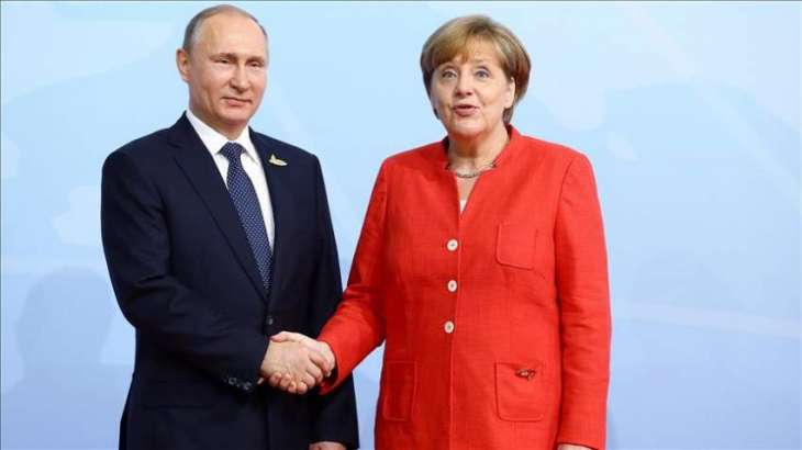 Putin, Merkel Discuss Settlement of Ukrainian Conflict in Phone Talks
