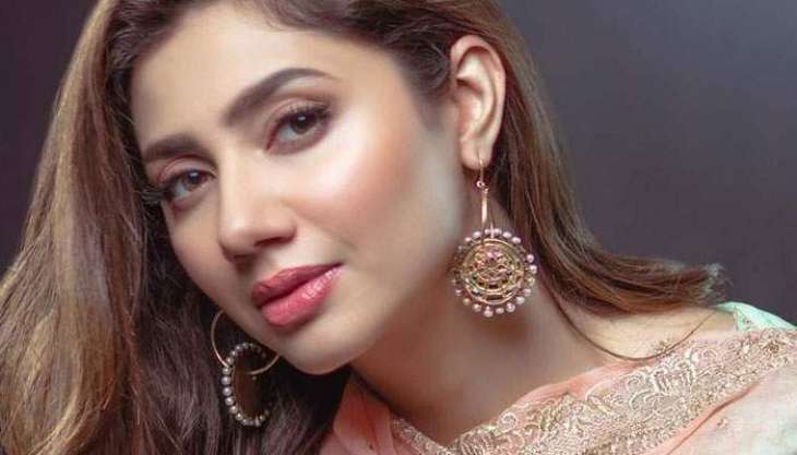 Mahira Khan's message for those suffering from depression: 'Its always smaller than you'