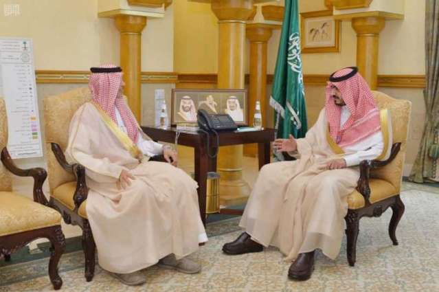 سمو الأمير بدر بن سلطان يستقبل أمين محافظة الطائف