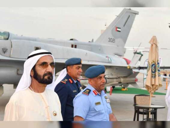 محمد بن راشد يتفقد سير العمل لاستقبال معرض دبي الدولي للطيران 2019 غدا
