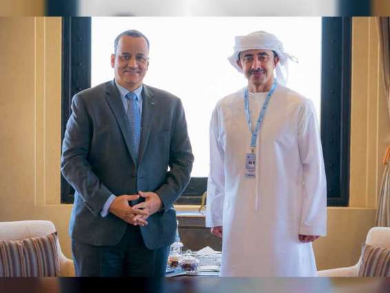 Abdullah bin Zayed, Mauritanian counterpart discuss cooperation