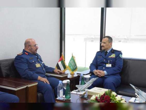 قائد القوات الجوية يستقبل عددا من ضيوف معرض دبي الدولي للطيران 2019 