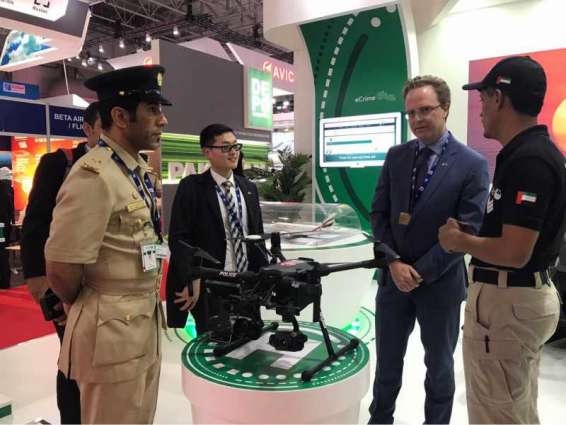 شرطة دبي تستعرض في معرض الطيران 2019 دراجة "هوفر" الطائرة و3 طائرات اخرى