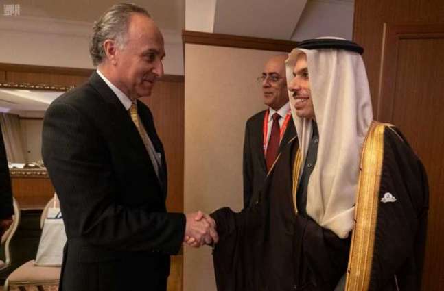 سمو وزير الخارجية يلتقي رؤساء وفود الاجتماع الوزاري لدول مجموعة العشرين