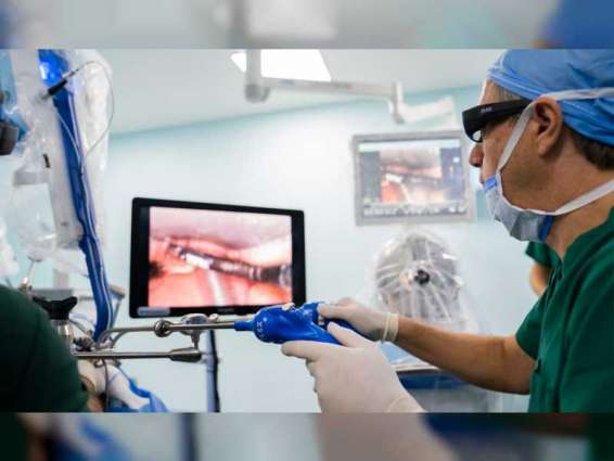 Surgical robot technology employed at Kuwait Hospital in Dubai
