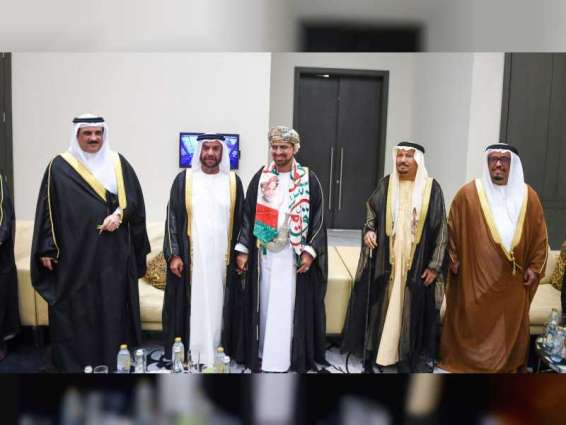 Suroor bin Mohammed, Nahyan bin Mubarak attend Omani National Day reception