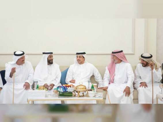Mansour bin Zayed attends camel racing meeting at Al Wathba