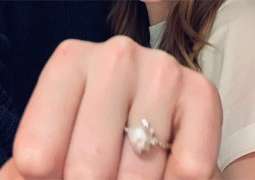 Emma Stone receives whopping $45,000 engagement ring from Dave McCary