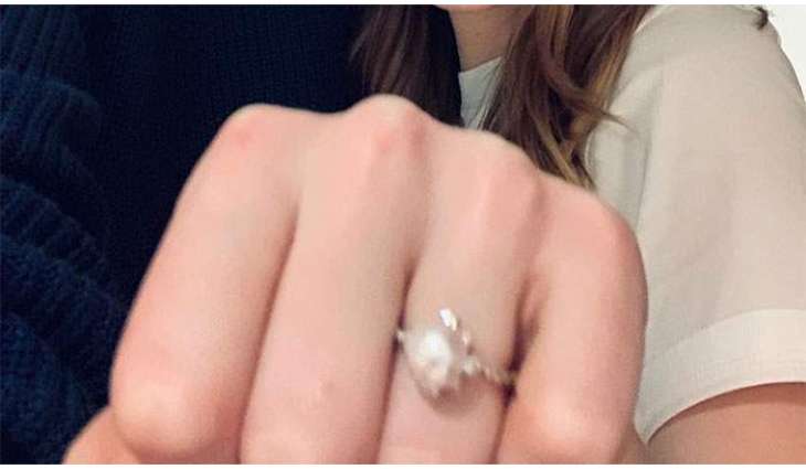 See Emma Stone's pearl engagement ring from Dave McCary