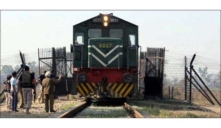 Dumper-train collision in Sargodha leaves one dead