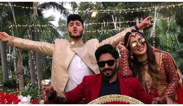 Chamkeeli: Mehwish Hayat takes barat to groom's house