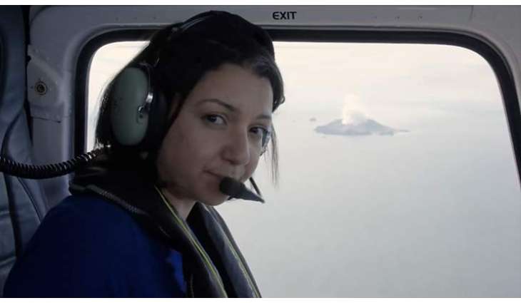 White Island volcano: NZ police to recover bodies despite danger