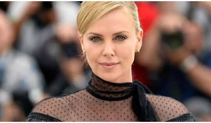 Charlize Theron saves “Bombshell”