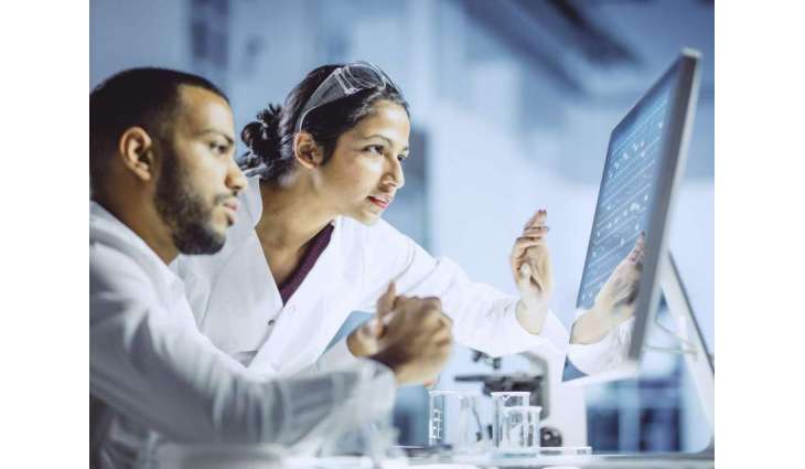 Male scientists more likely to present findings positively