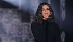 Selena Gomez showed  disgust' as she sang about Justin Bieber at AMAs