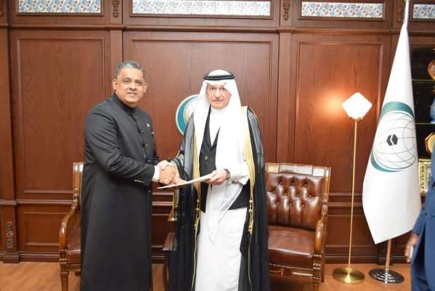 Secretary General Receives Letter of Credence of Pakistan’s Permanent Representative to the OIC
