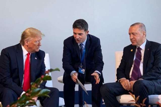 الرئیس الأمریکي دونالد ترامب یلتقي مع نظیرہ الترکي رجب طیب أردوغان علي ھامش قمة حلف شمال الأطلسي ”NATO“