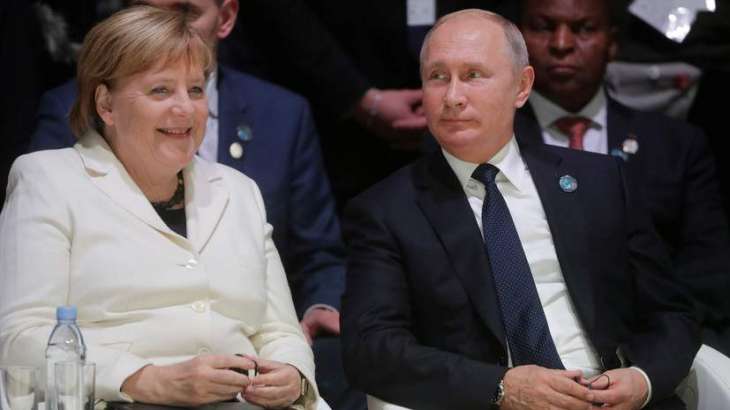 Putin, Merkel May Discuss Expulsion of Russian Diplomats in Paris - German Cabinet