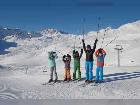 تعاون بين "متزلجي الإمارات" و"السياحة السويسرية" للمشاركة بالألعاب الأولمبية الشتوية