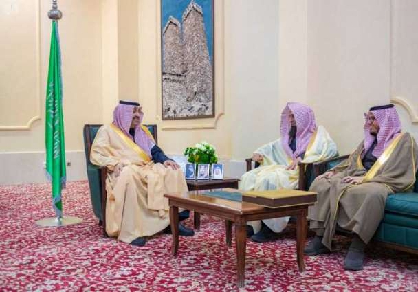 سمو أمير الباحة يطلع على جهود ومنجزات فرع هيئة الأمر بالمعروف بالمنطقة
