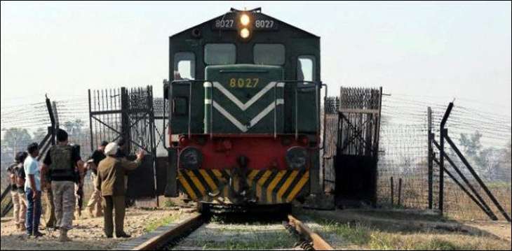Dumper-train collision in Sargodha leaves one dead