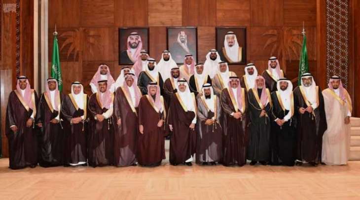 سمو أمير الشرقية يستضيف في مجلس الاثنينية الأسبوعي الجمعية السعودية للذوق العام