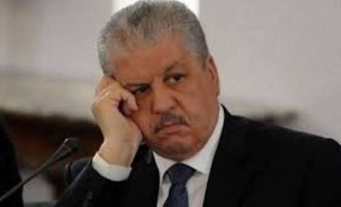 رئیس الوزراء الجزائري السابق عبدالمالک سلال أسال الدموع أمام المحکمة