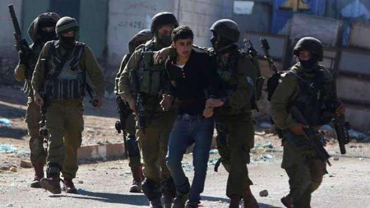 Israeli Forces Detain 13 Palestinians in West Bank During Overnight Raids - Reports