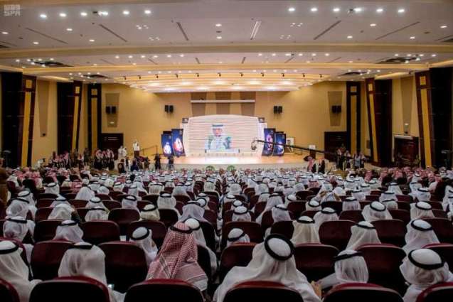 سمو الأمير الدكتور فيصل بن مشعل بن سعود يكرم 241 طالباً بجائزة سموه للتفوق العلمي بالرس