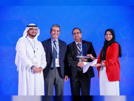 جامعة عجمان تحصد جائزة أفضل بحث علمي بمؤتمر البحرين لطب الأسنان